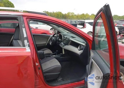 2015 Toyota Rav4 Xle z USA, uszkodzony, nr VIN 2T3WFREV9FW193299